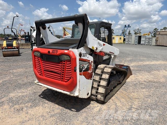 Bobcat T76 スキッドステアローダー