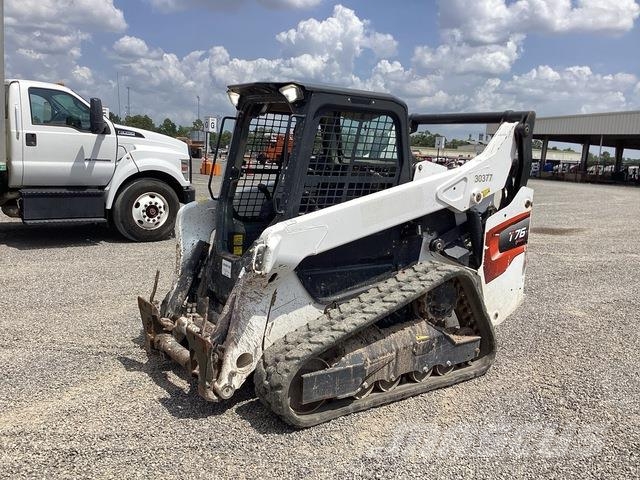Bobcat T76 Smykem řízené nakladače