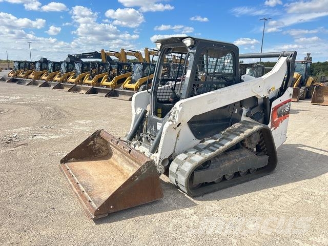 Bobcat T76 Smykem řízené nakladače