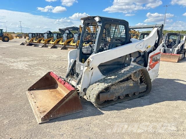 Bobcat T76 لوادر انزلاقية التوجيه