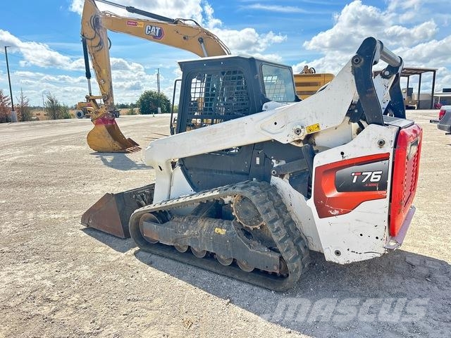 Bobcat T76 لوادر انزلاقية التوجيه