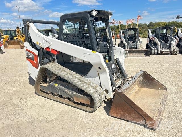 Bobcat T76 لوادر انزلاقية التوجيه