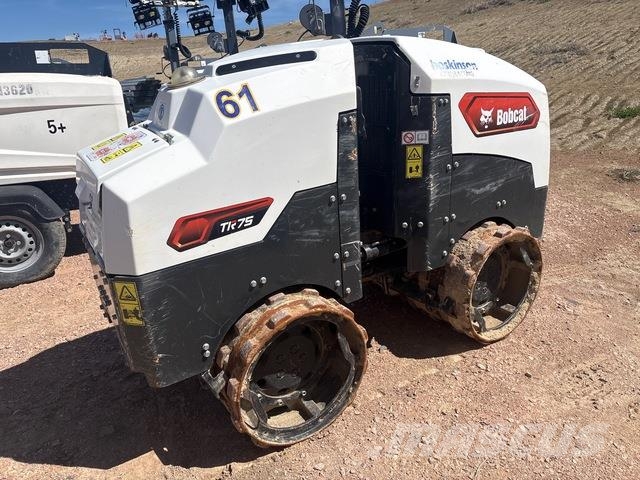 Bobcat TR75 ضاغطات التربة