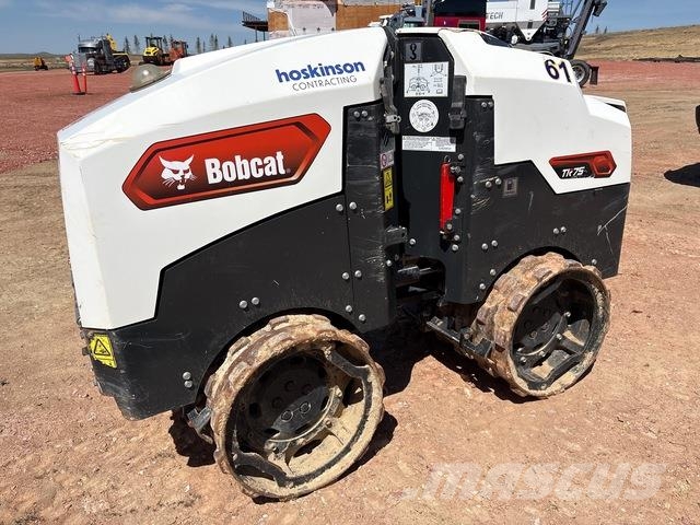 Bobcat TR75 ضاغطات التربة