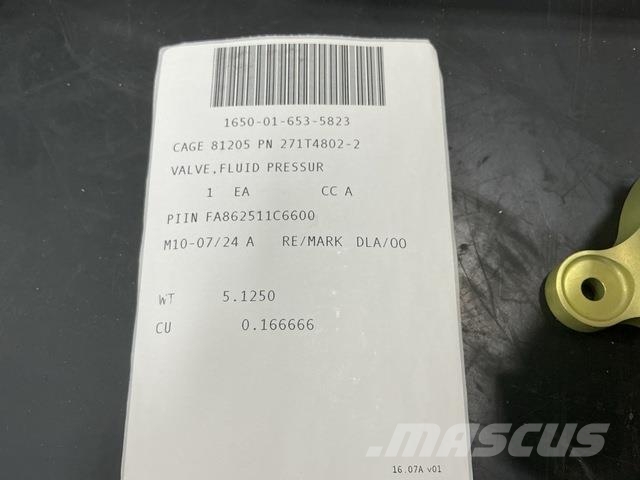  Boeing 271T4802-2 معدات النقل - غير ذلك