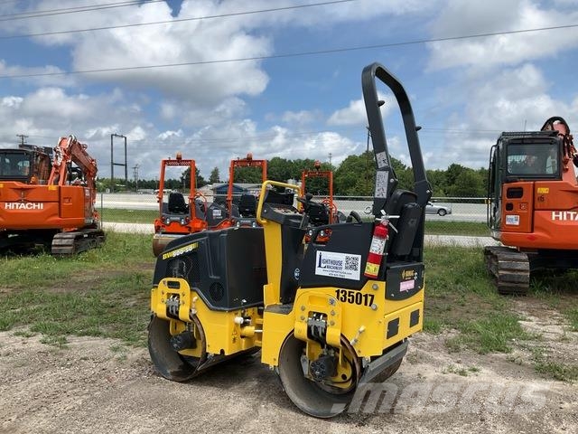 Bomag BW 900-50 مداحل ثنائية الاسطوانة
