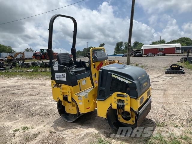 Bomag BW 900-50 مداحل ثنائية الاسطوانة