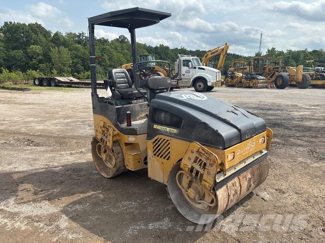 Bomag BW120AD-4 Ikerdobos hengerek