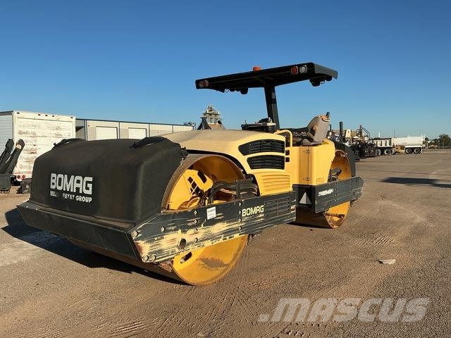 Bomag BW284AD タンデムローラ