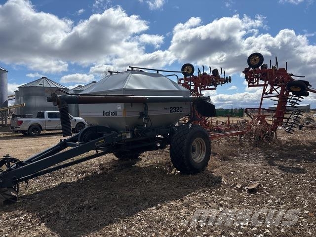 Bourgault 8800 ドリル