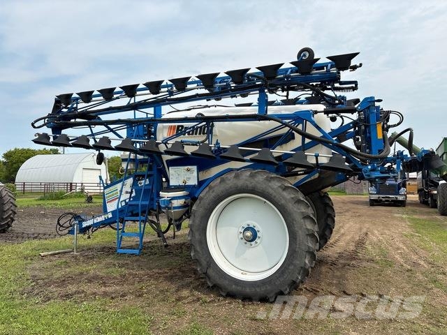 Brandt SB4000 牵引式喷雾机