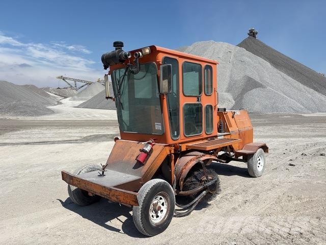 Broce RJ300 Innenraumkehrmaschinen