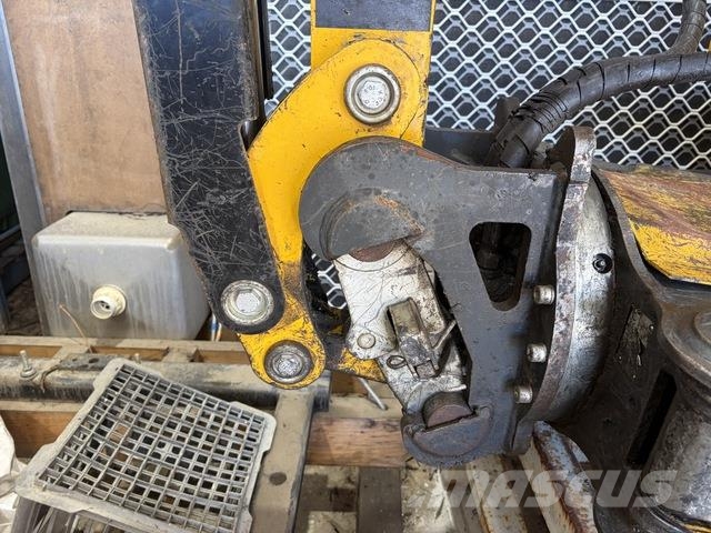 Brokk 200 Rušilni bagri