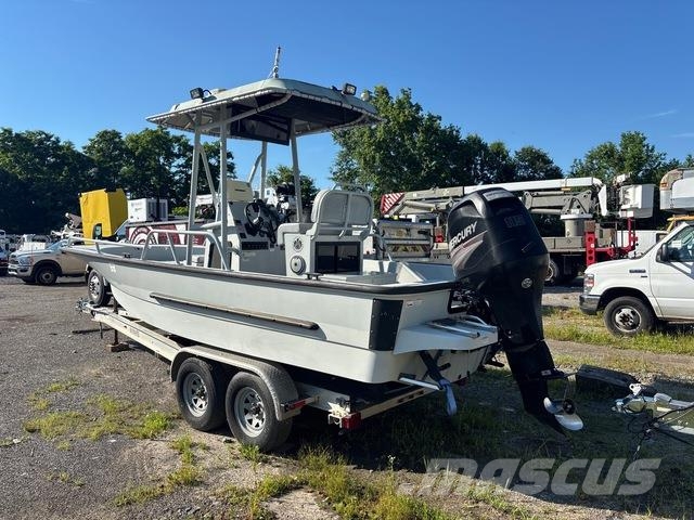 Brunswick Boston Whaler Guardian Tööpaadid / pargased