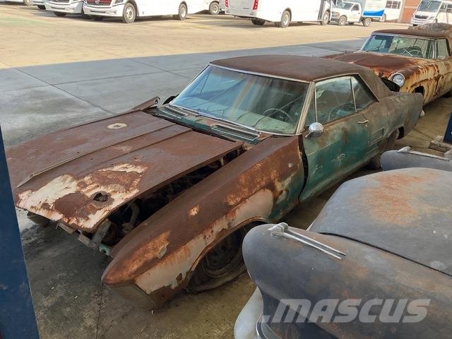 Buick Riviera Biler