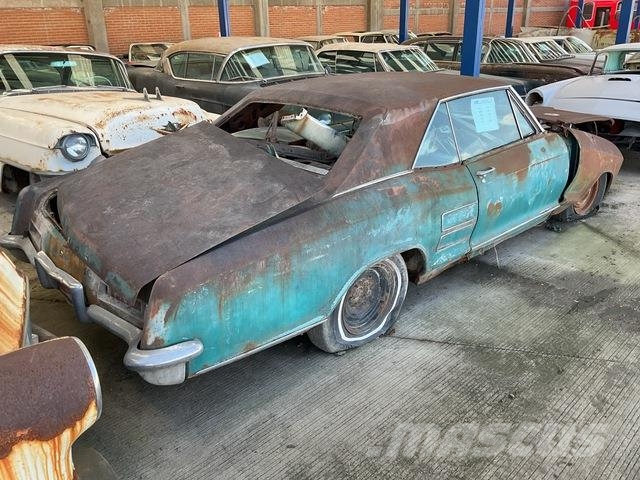 Buick Riviera Biler