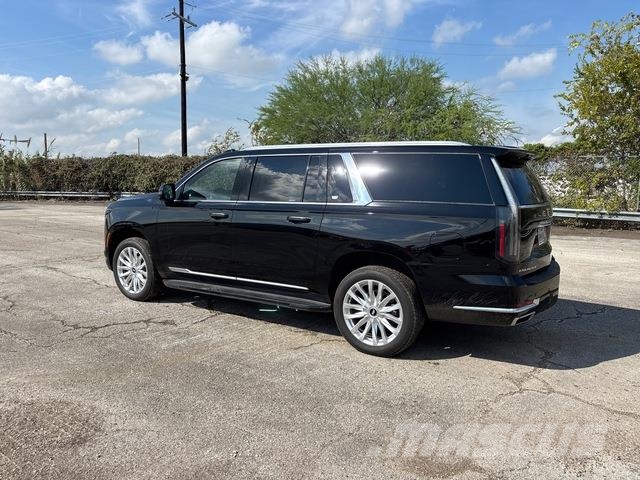 Cadillac Escalade 600 PKWs