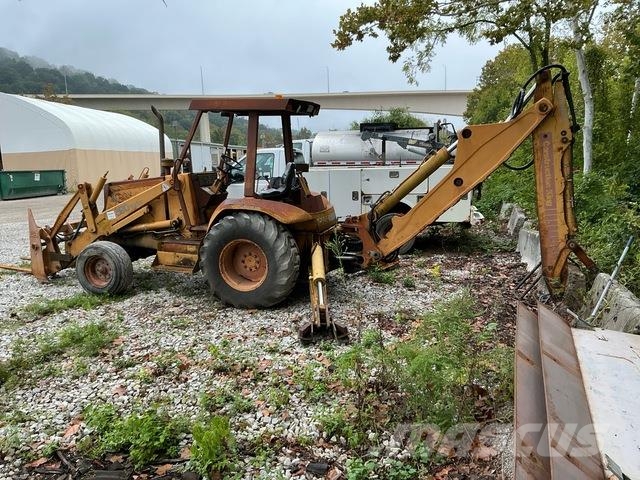 CASE 590 Baggerlader