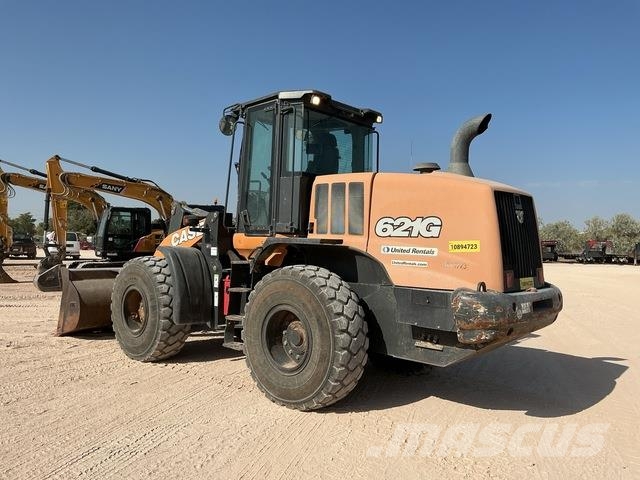 CASE 621G Incarcator pe pneuri
