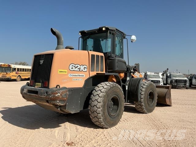 CASE 621G Incarcator pe pneuri
