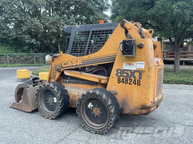 CASE 85XT Mini incarcator
