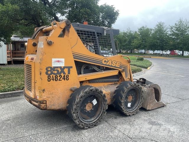 CASE 85XT Mini incarcator