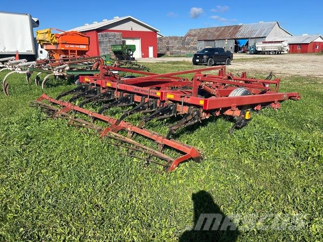 Case IH 4200FLCU Cultivators