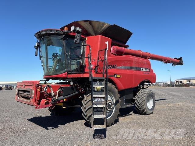 Case IH 8240 Sklízecí mlátičky