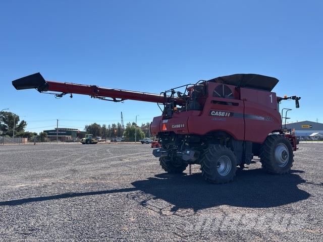 Case IH 8240 Sklízecí mlátičky