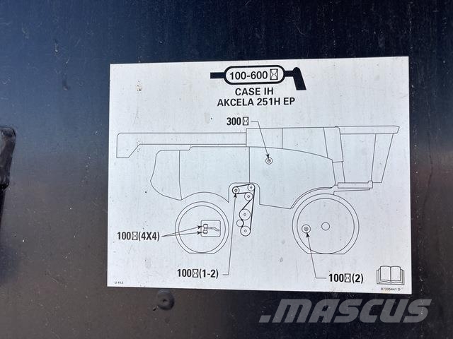 Case IH 8240 Sklízecí mlátičky