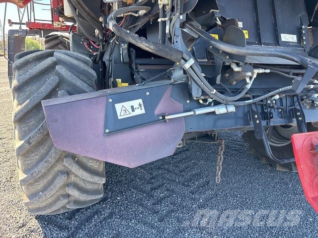 Case IH 8240 Sklízecí mlátičky