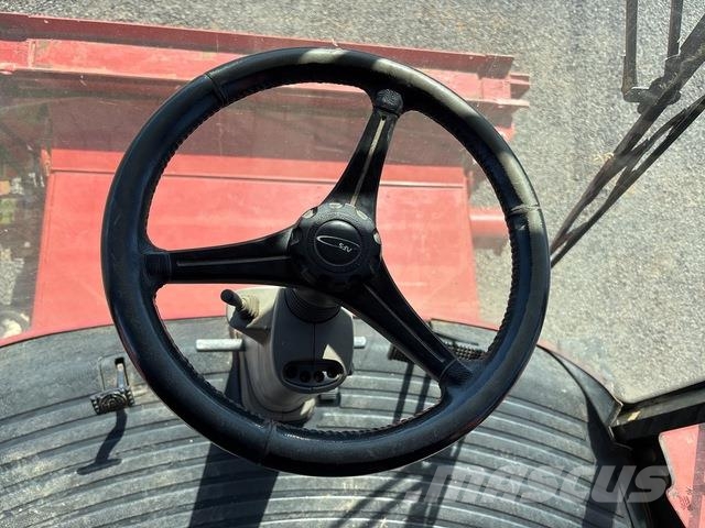 Case IH 8240 Sklízecí mlátičky