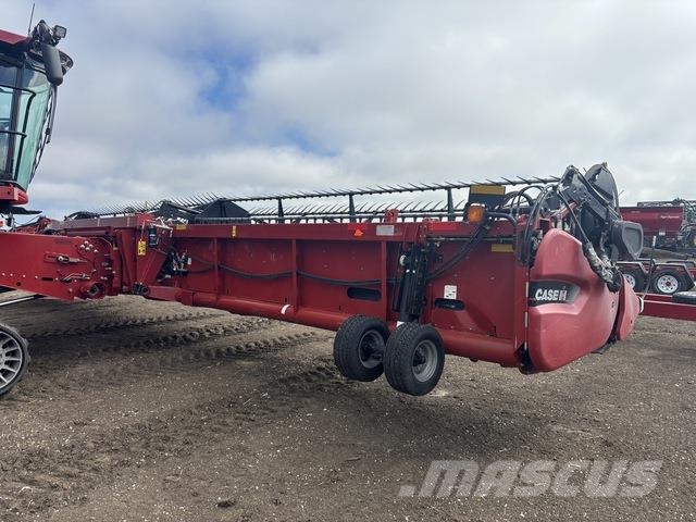 Case IH 8250 Mietitrebbiatrici