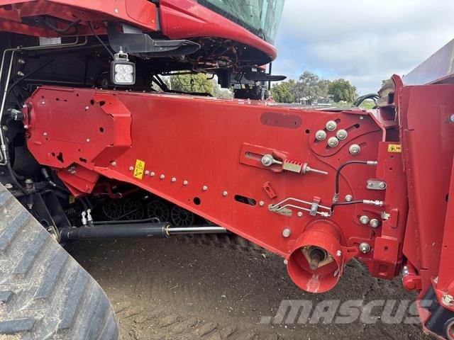 Case IH 8250 Mietitrebbiatrici
