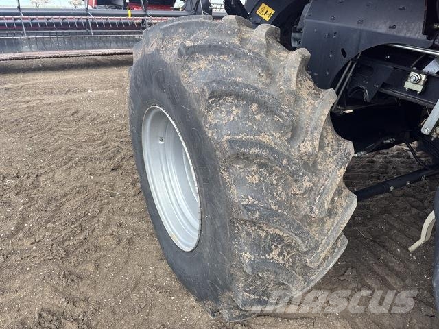 Case IH 8250 Mietitrebbiatrici
