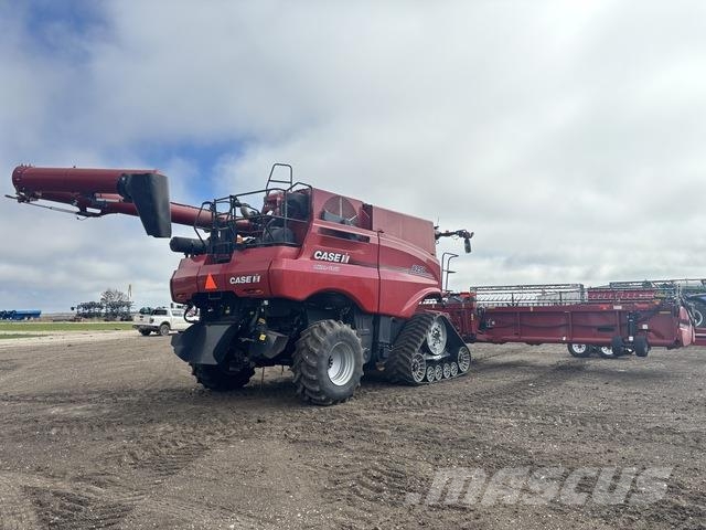 Case IH 8250 Mietitrebbiatrici