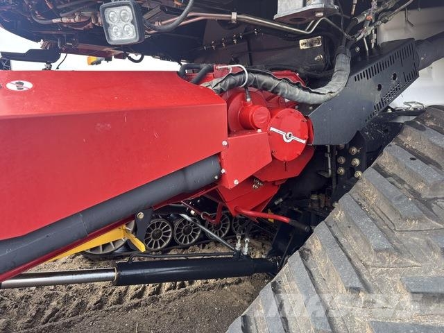 Case IH 8250 Mietitrebbiatrici