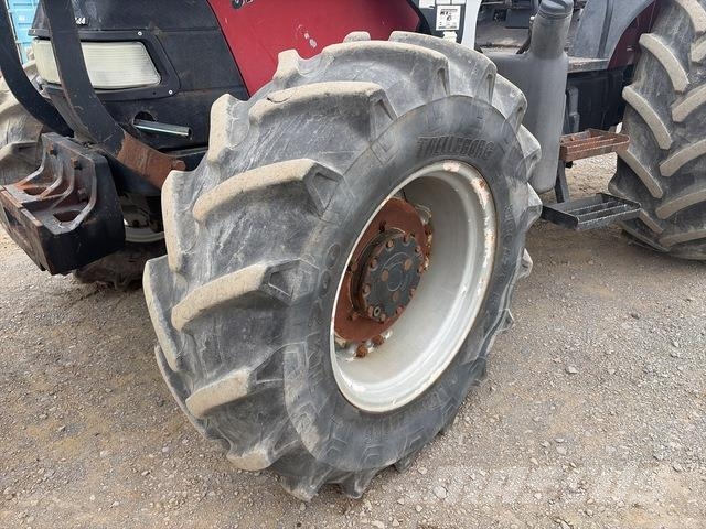 Case IH JX1080U Tractoren