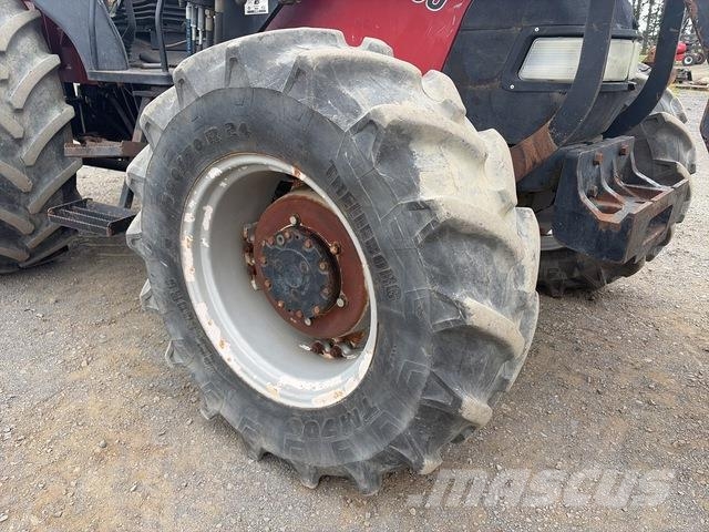 Case IH JX1080U Tractoren