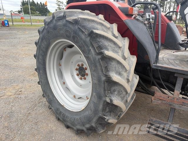 Case IH JX1080U Tractoren