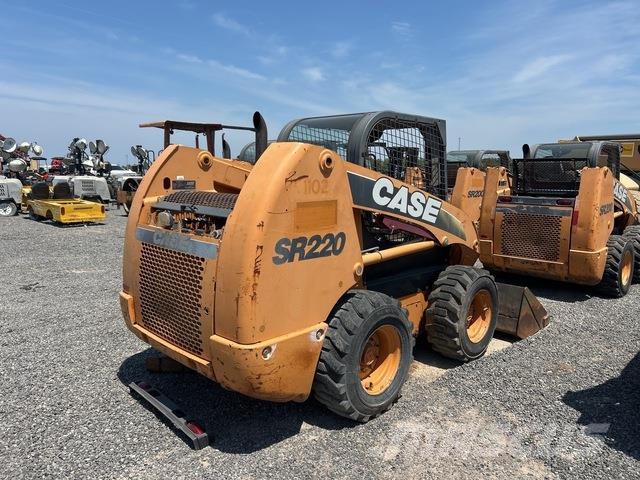 CASE SR220  스키드로더
