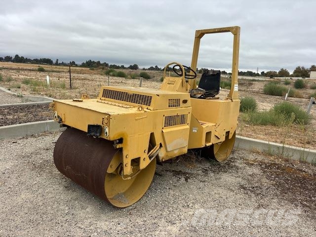 CASE W252 Tandemwalzen