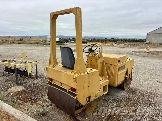 CASE W252 Tandemwalzen