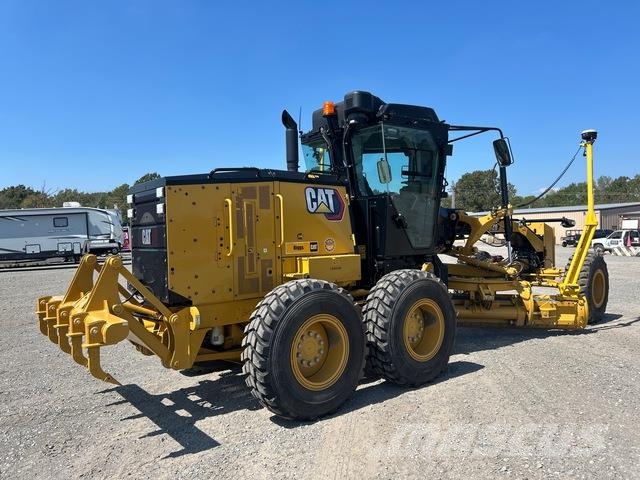 CAT 120 Grader