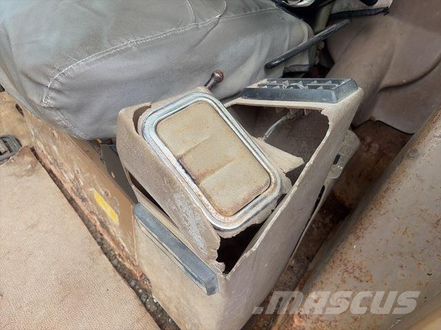 CAT 130G Grader