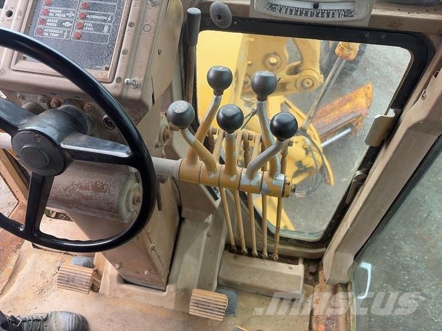 CAT 130G Grader