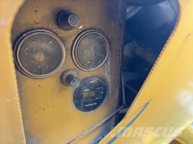 CAT 130G Grader