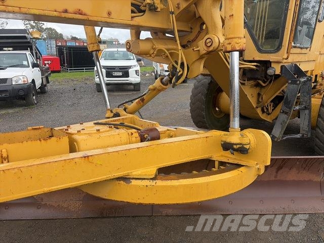 CAT 130G Grader