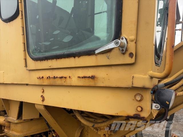 CAT 130G Grader