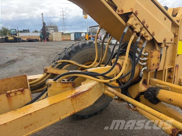 CAT 130G Grader